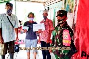 BLT-DD 12 KK Untuk Warga Dusun Boriai Didampingi Babinsa Sikakap