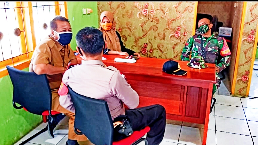 Koramil 04/Sikakap Bersama Polsek Komsos Dengan Kasi Pembangunan Kecamatan