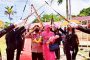 Tradisi Pedang Pora dan Upacara Farewell Parade Iringi Pisah Sambut Kapolres Mentawai