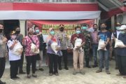 Polres Mentawai Kembali Berbagi Sembako Beras Polri 60 Paket di Desa Tuapejat