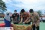 Babinsa 03/Sipora Distribusikan Material Ke Sasaran Lokasi RTLH di Dusun Jati Tuapejat