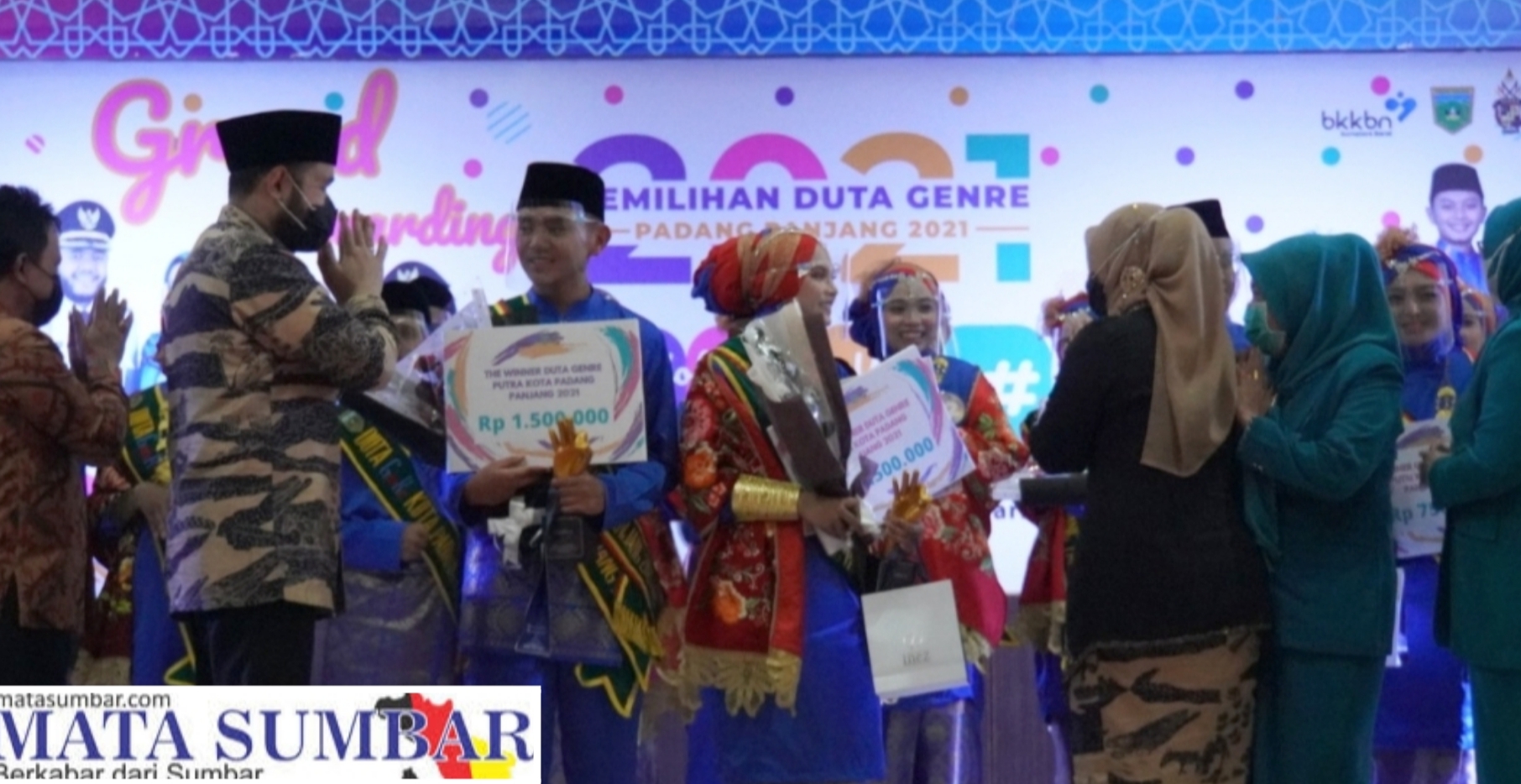 Grand Final Pemilihan Duta Genre, Gibra Alhamdi dan Aisyah Shinta Balgis Berhasil Keluar Sebagai Juara 1