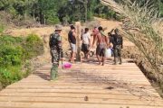 Satgas TMMD Bangun 3 Jembatan Penghubung Desa Bukit Pamewa