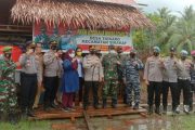 Kapolsek Sikakap Dampingi Kapolres dan Dandim Cek Kesiapan Pilkades Serta Pokso PPKM di Tiga desa