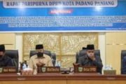 Jawaban Pandangan Umum Lima Fraksi DPRD Terkait Nota Keuangan Ranperda APBD-P 2021 di Sampaikan Wako Fadly Amran