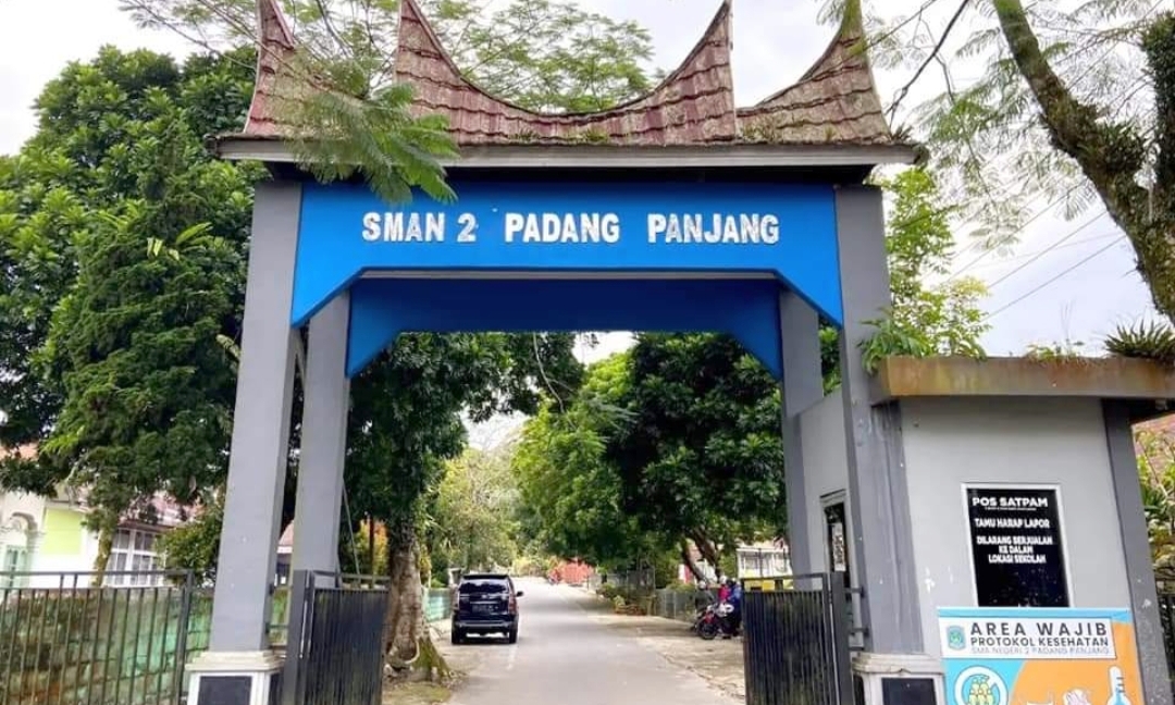 HUT ke-24 SMAN 2 Padang Panjang Menggelar FANDFEC 2nd