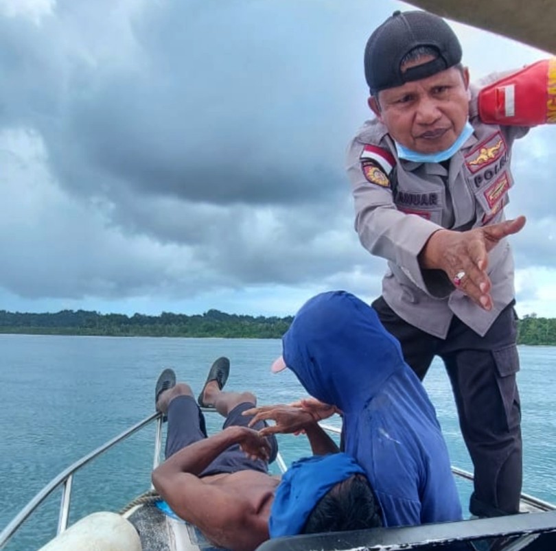Penyelam Gurita di Temukan Polsek Sikakap Meninggal di Perairan Pulau Ragi