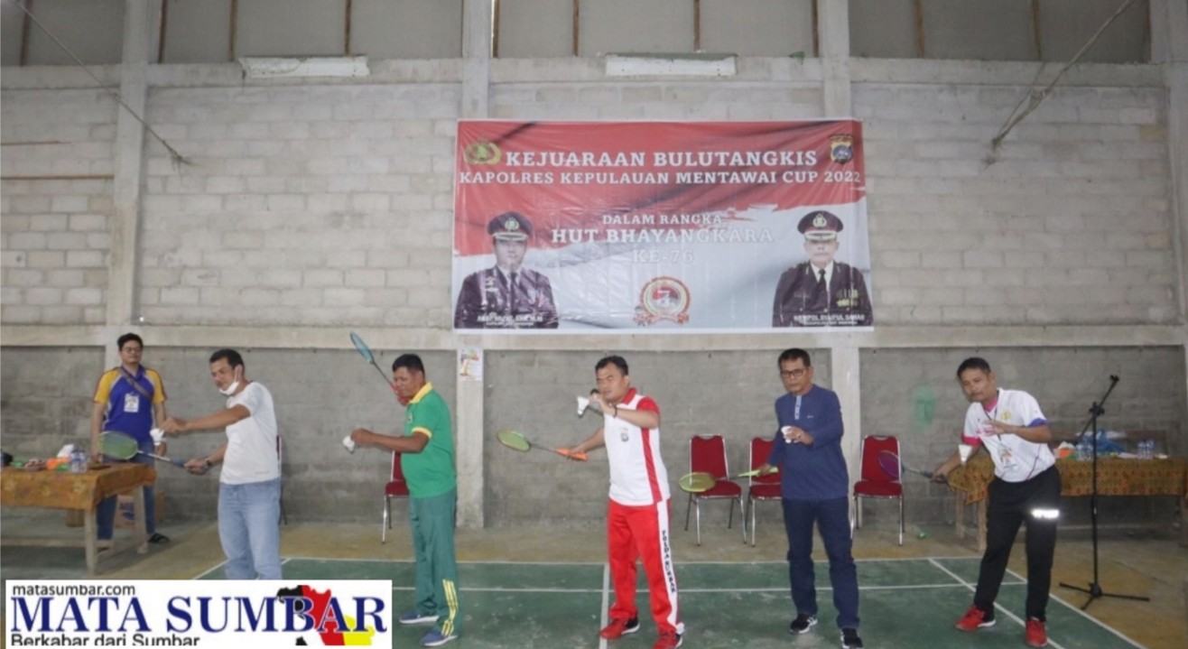 Pembukaan Turnamen Bulu Tangkis di Mulai, Kapolres Mentawai : Jaga Sportivitas Olahraga