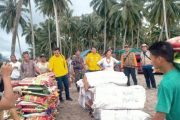 Pasca Gempa, DPD Partai Golkar Mentawai Salurkan Bantuan di Siberut Barat