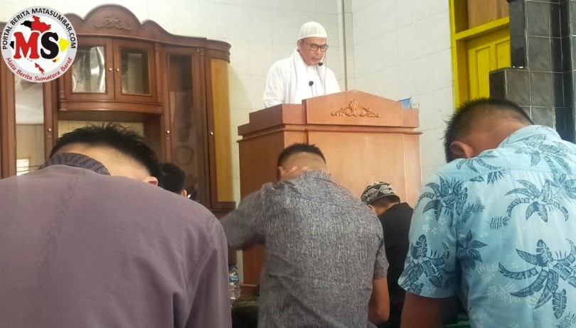 Shalat Idul Fitri di Masjid As-Salam, Ustad Ngena Ibara : Jadikan Perbedaan Untuk Satu Tujuan