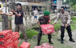 Bantuan Korban Gempa Dari Kemensos di Salurkan di Kecamatan Siberut Utara