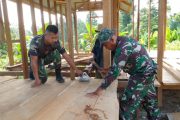 Relokasi RTLH di Dusun Berkat Capaiannya 80 Persen di Tinjau Pawas TMMD Ke-116