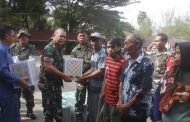 Penutupan TMMD, 40 Paket Sembako di Bagikan Kepada Masyarakat Mentawai