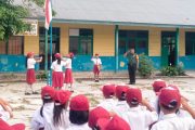 Jadi Irup, Pelda Andarmo Sampaikan Materi Wasbang Kepada Pelajar SDN 09 Muara Siberut