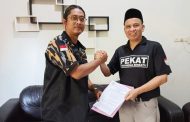 Resmi Terbentuk, Ketua DPW Sumbar Serahkan SK DPD Pekat IB Solok Selatan