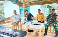 Komsos Dengan Warga, Babinramil 01 Sikabaluan Bahas Seni dan Budaya Mentawai