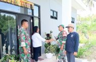 Jalin Silahturahmi, Babinramil 03 Sipora Komsos Dengan Pegawai Bandara