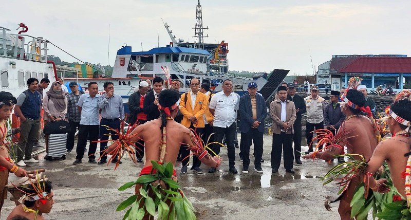 Berkunjung Ke Mentawai, Prof. Ganefri, P.hD  di Sambut Dengan Suka Cita, Ini Agendanya.