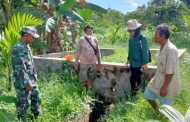 Babinramil 03 Sipora Tinjau Sumber Air Pompanisasi Untuk Pengairan Sawah