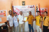 Pilkada 2024 di Mentawai, Maru Sarerejen Daftar ke Partai Hanura 