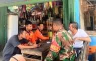 Babinsa Koramil 01/Sikabaluan, Tingkatkan Silaturahmi Bersama Anggota Basarnas Pos Unit Kecamatan Siberut Utara