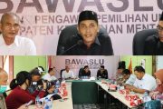 Bawaslu Mentawai Diskusi Media Dalam Pengelolaan Kehumasan, Liputan, Dokumentasi dan Informasi Publik