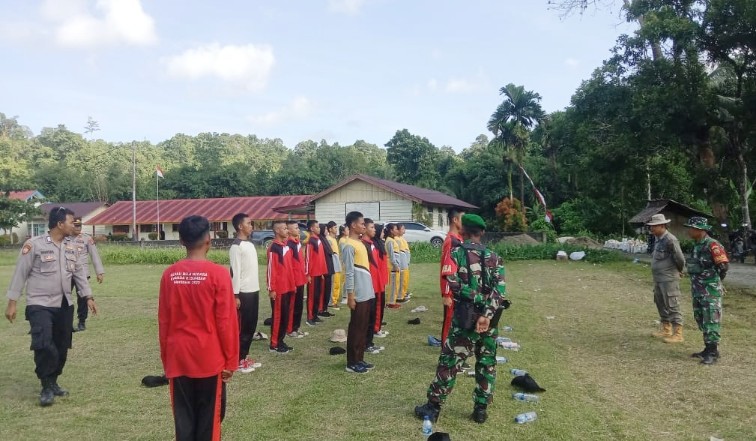 Persiapan HUT RI Ke-79, Babinramil 03 Sipora Latih 25 Anggota Paskibra