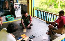 Pengabdian Babinsa Sertu Sudirman Sambangi Pedagang di Pelosok Mentawai