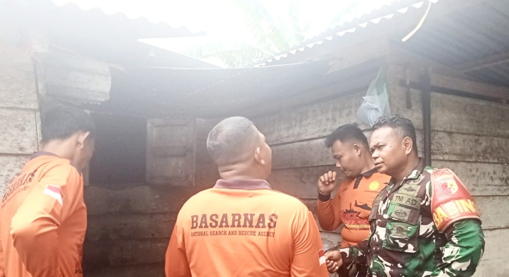 Sharing Dengan Personel SAR Mentawai, Babinramil 01 Sikabaluan Bahas Soal Penanaman Cabe di Polibek