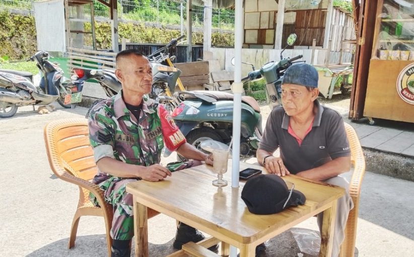 Bulan Terang Ikan Sulit Didapat, Babinsa Ajak Nelayan Cari Aktivitas Lain 