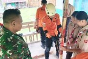 Babinsa Latih Pramuka SMAN 1 Siberut Utara Teknik Tali Menali 