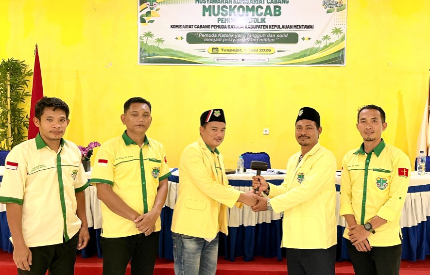 Renatus Rudi Sapeai Nahkodai Komcab Pemuda Katolik Mentawai Masa Bakti 2026-2029