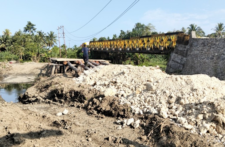Penanganan Jembatan Bailey Matobe Tahap Proses, Jembatan Sementara Hampir Rampung 