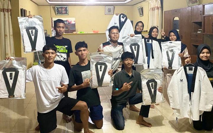 Cabor Taekwondo Mentawai Sumbangkan Dua Medali Perunggu di Kota Solok 
