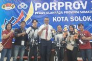 Atlet Mentawai Cahaya Pratiwi Borong Medali di Cabor Angkat Besi Kelas 57 Kg, 1 Emas dan 2 Perak 