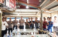 Tampung Aspirasi Terkait BBM, Plt Kapolres Mentawai Sambangi Nelayan