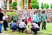 Sinergitas TNI-POLRI Gelar Karya Bhakti Aksi Bersih di Dua Titik Kota Painan