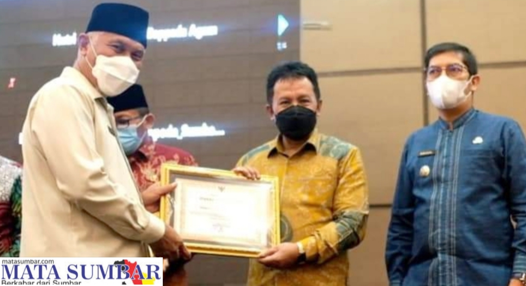 Musrenbang Provinsi, Pemko Padang Panjang Terima Dua Penghargaan