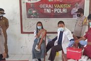 Gerai Vaksinasi TNI-Polri di SMAN 1 Pagai Selatan dan Puskesmas Bulasat di Ikuti 99 Orang