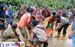 Peristiwa Dua Rumah Tertimbun Longsor di Korong Tanah Taban, 7 Orang Meninggal dan 4 Orang Selamat