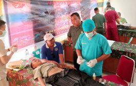HUT ke-78 TNI, Kodim 0319 Mentawai Adakan Khitanan Massal