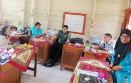 Cek Jumlah Siswa, Stafter Kodim 0319 Mentawai Dampingi Tim SPPI-BGN Ke Setiap Sekolah