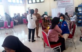 Gandeng Dinkes Mentawai, Satgas TMMD Sosialisasi KB Kes di Desa Sipora Jaya