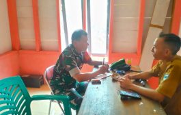 Babinsa Sertu Angga Sambangi Kadus Pariok, Ini Yang di Bahas
