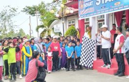 Semarakkan Hari Jadi Ke-26 Mentawai, Wabup Jakop Lepas Ribuan Peserta Jalan Sehat