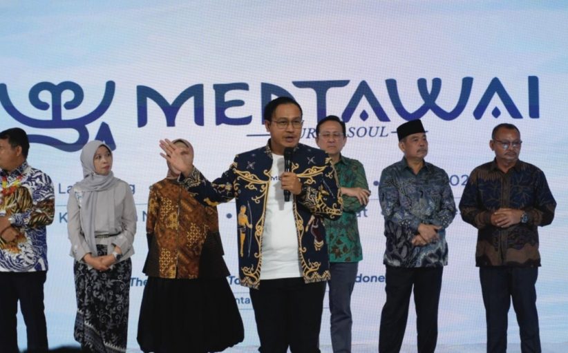 Bupati Rinto Perkuat Budaya Sikerei dan Surfing Kelas Dunia Melalui Launching City Branding