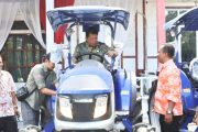 Terima Bantuan 5 Unit Alsintan dan 86 Hand Sprayer, Wabup Jakop Berharap Dapat Memperkuat Sektor Pertanian