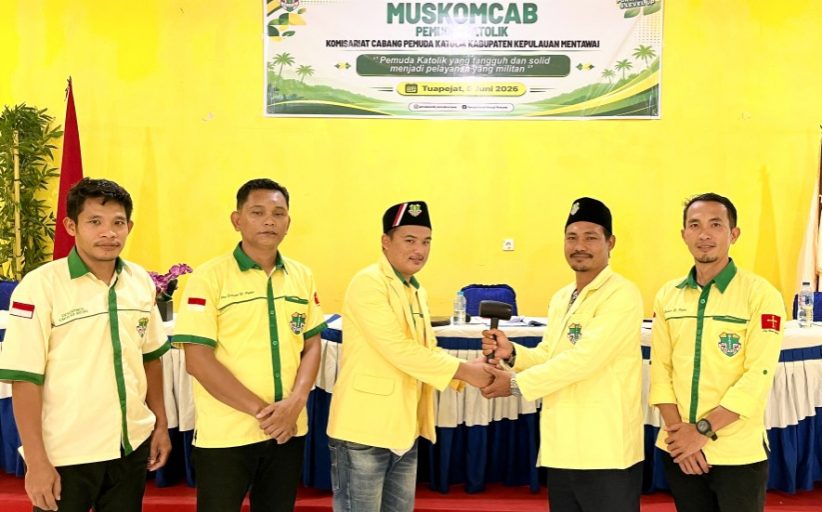 Renatus Rudi Sapeai Nahkodai Komcab Pemuda Katolik Mentawai Masa Bakti 2026-2029