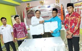 Perkuat Kelembagaan, Bawaslu Mentawai Teken MOU Dengan Pemkab, Ini Harapan Bupati 