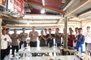 Tampung Aspirasi Terkait BBM, Plt Kapolres Mentawai Sambangi Nelayan